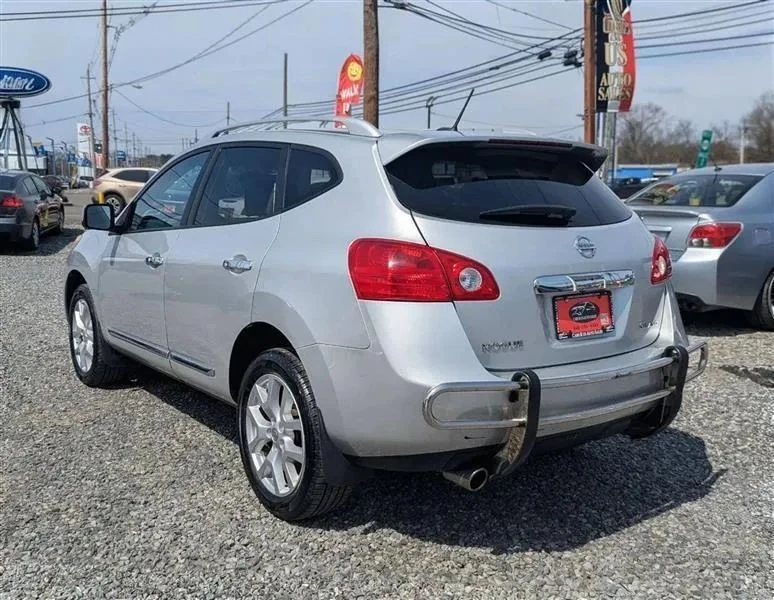 2013 Nissan Rogue - Image 6 of 12