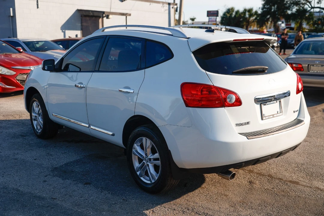 2013 Nissan Rogue - Image 5 of 12