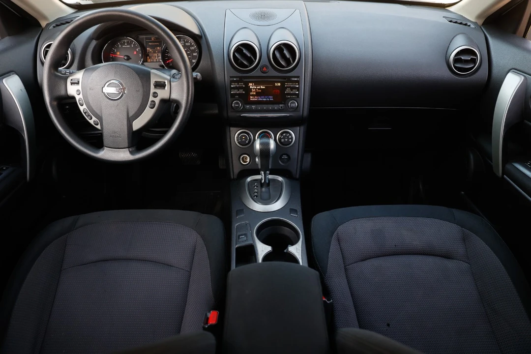 2013 Nissan Rogue - Image 2 of 12