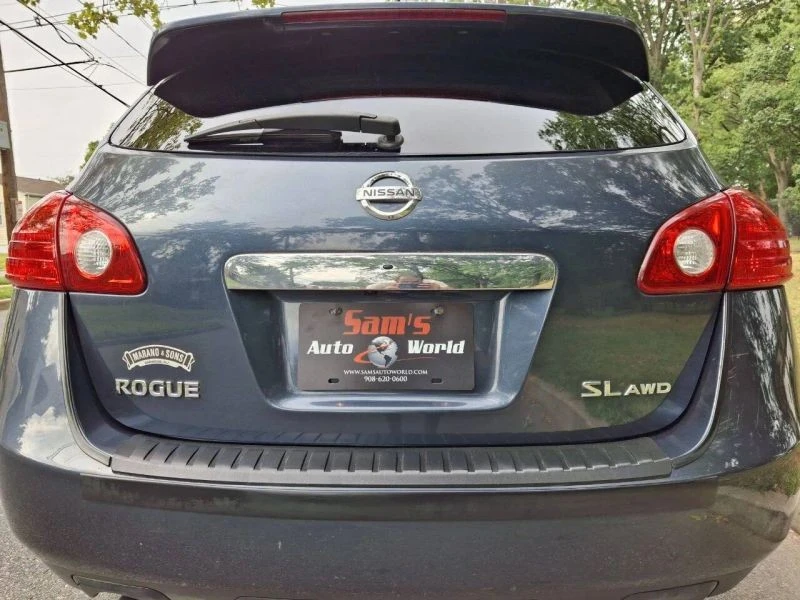2013 Nissan Rogue - Image 10 of 12