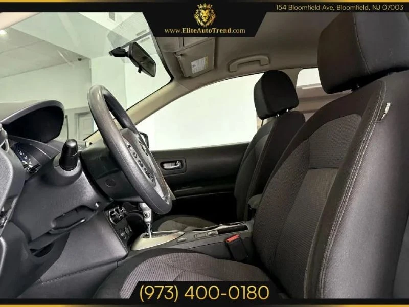 2013 Nissan Rogue - Image 8 of 12