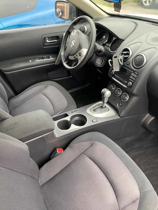 2013 Nissan Rogue - Image 6 of 10