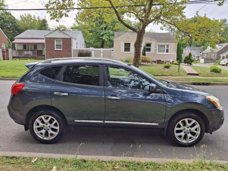 2013 Nissan Rogue - Image 8 of 12