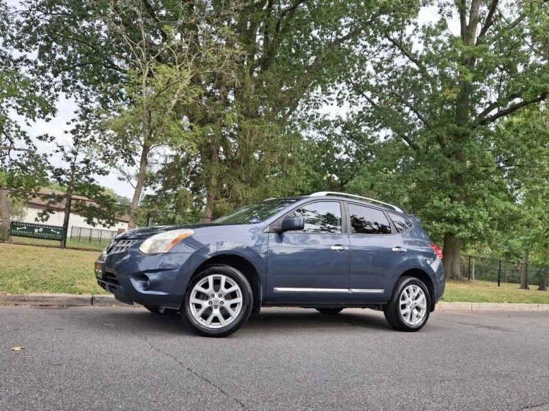 2013 Nissan Rogue - Image 2 of 12