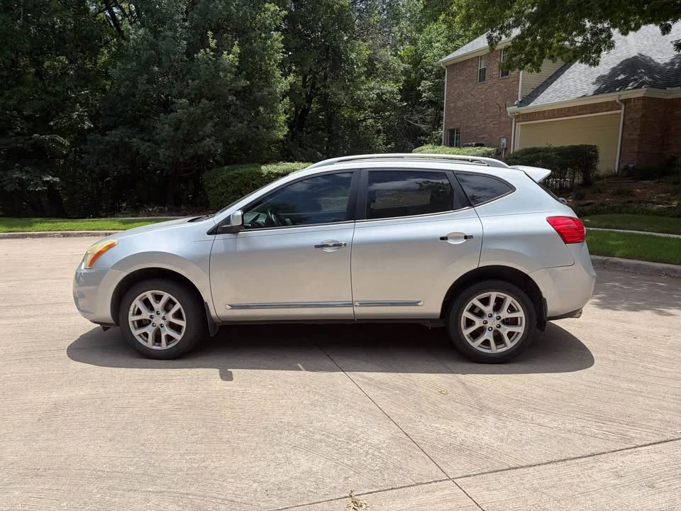 2013 Nissan Rogue - Image 3 of 12
