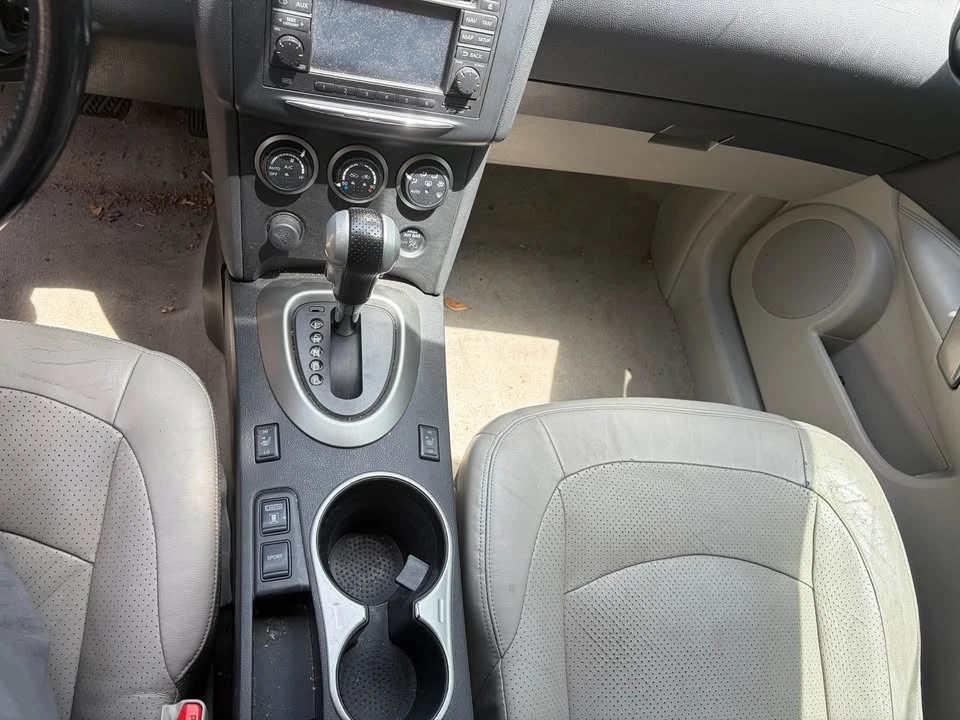 2013 Nissan Rogue - Image 10 of 12