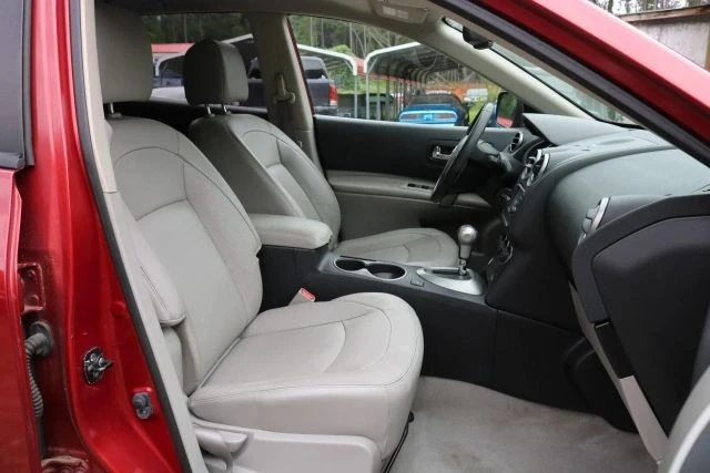 2013 Nissan Rogue - Image 11 of 12