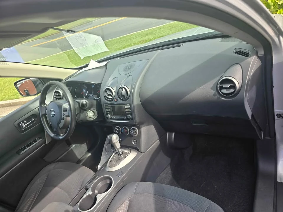 2013 Nissan Rogue - Image 7 of 11