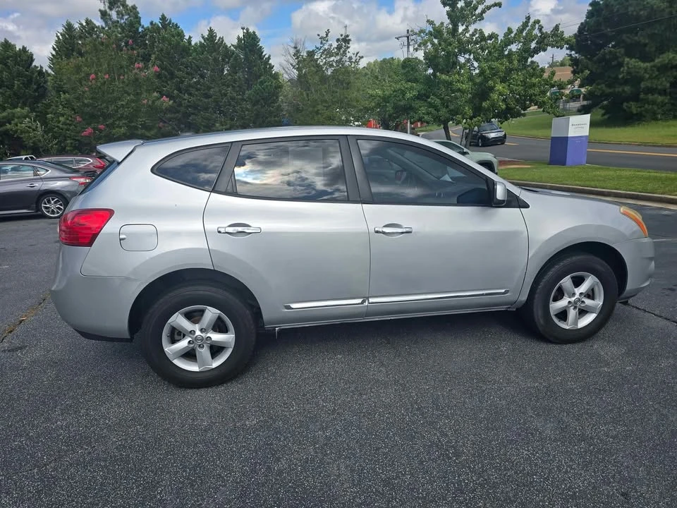 2013 Nissan Rogue - Image 3 of 11