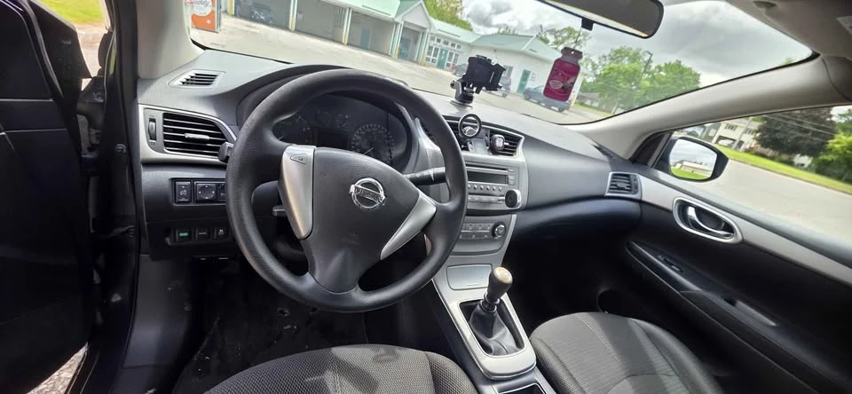 2013 Nissan Sentra 7th Gen - Image 8 of 11