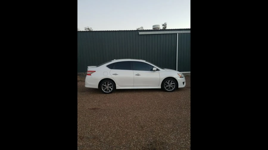 2013 Nissan Sentra 7th Gen - Image 2 of 2