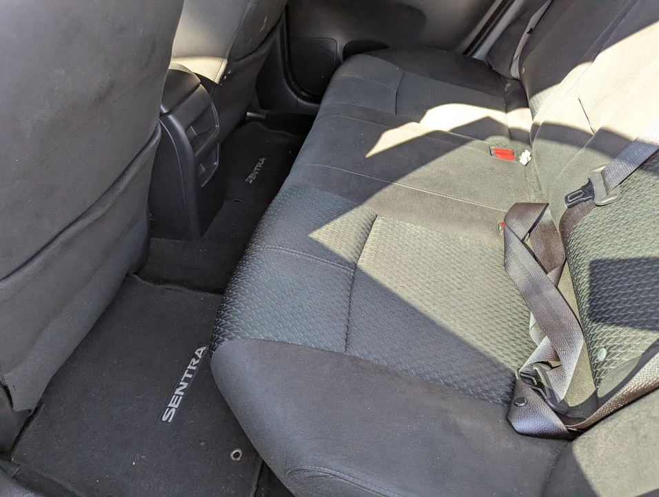 2013 Nissan Sentra 7th Gen - Image 6 of 11