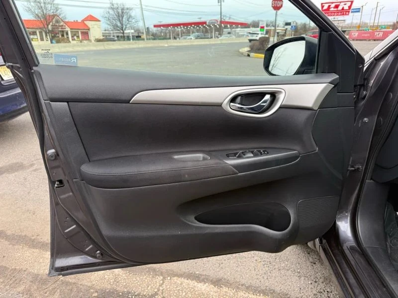 2013 Nissan Sentra 7th Gen - Image 11 of 12