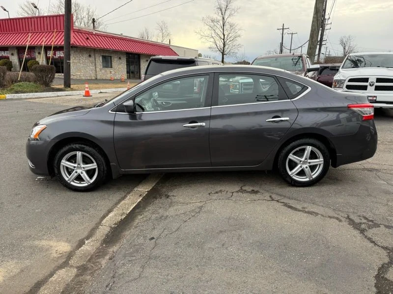 2013 Nissan Sentra 7th Gen - Image 5 of 12