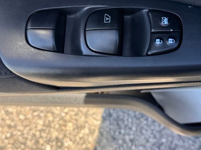 2013 Nissan Sentra 7th Gen - Image 16 of 21