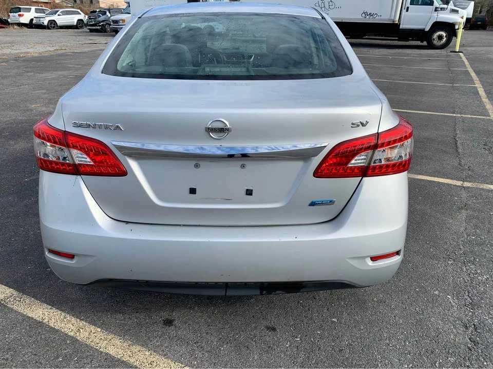 2013 Nissan Sentra 7th Gen - Image 5 of 9