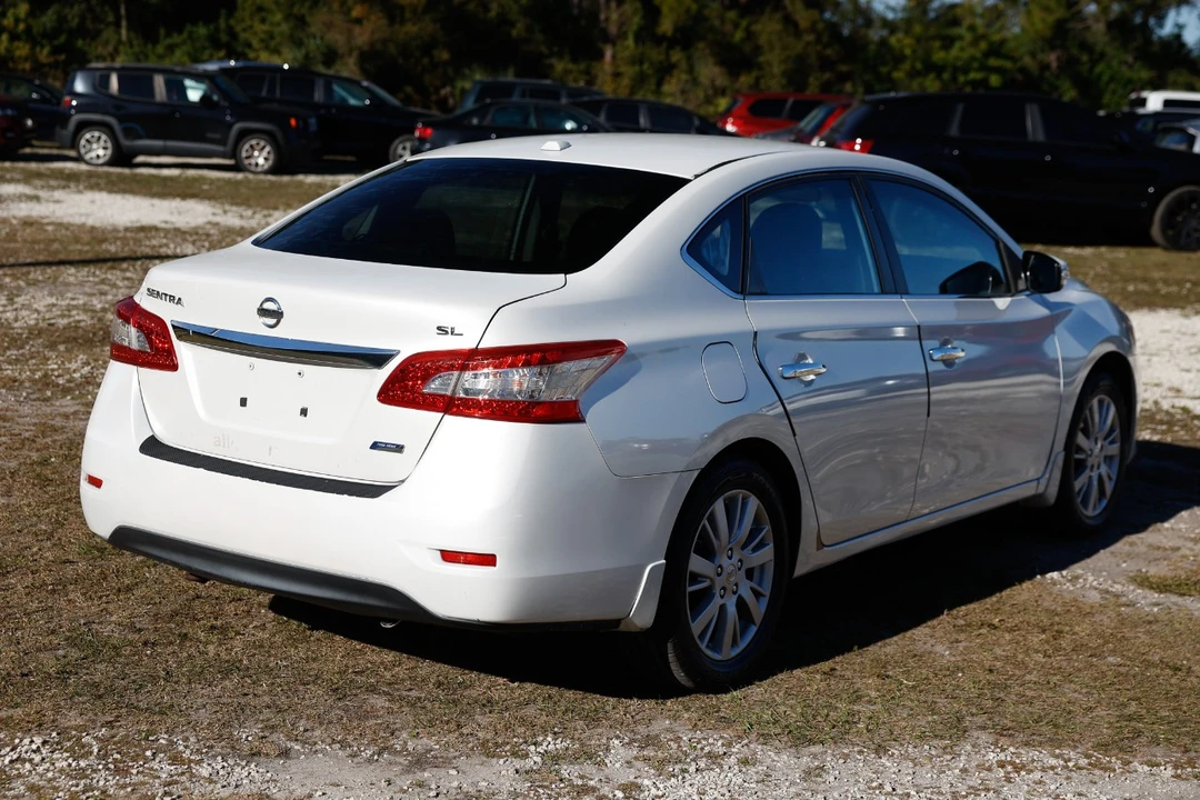 2013 Nissan Sentra 7th Gen - Image 11 of 12