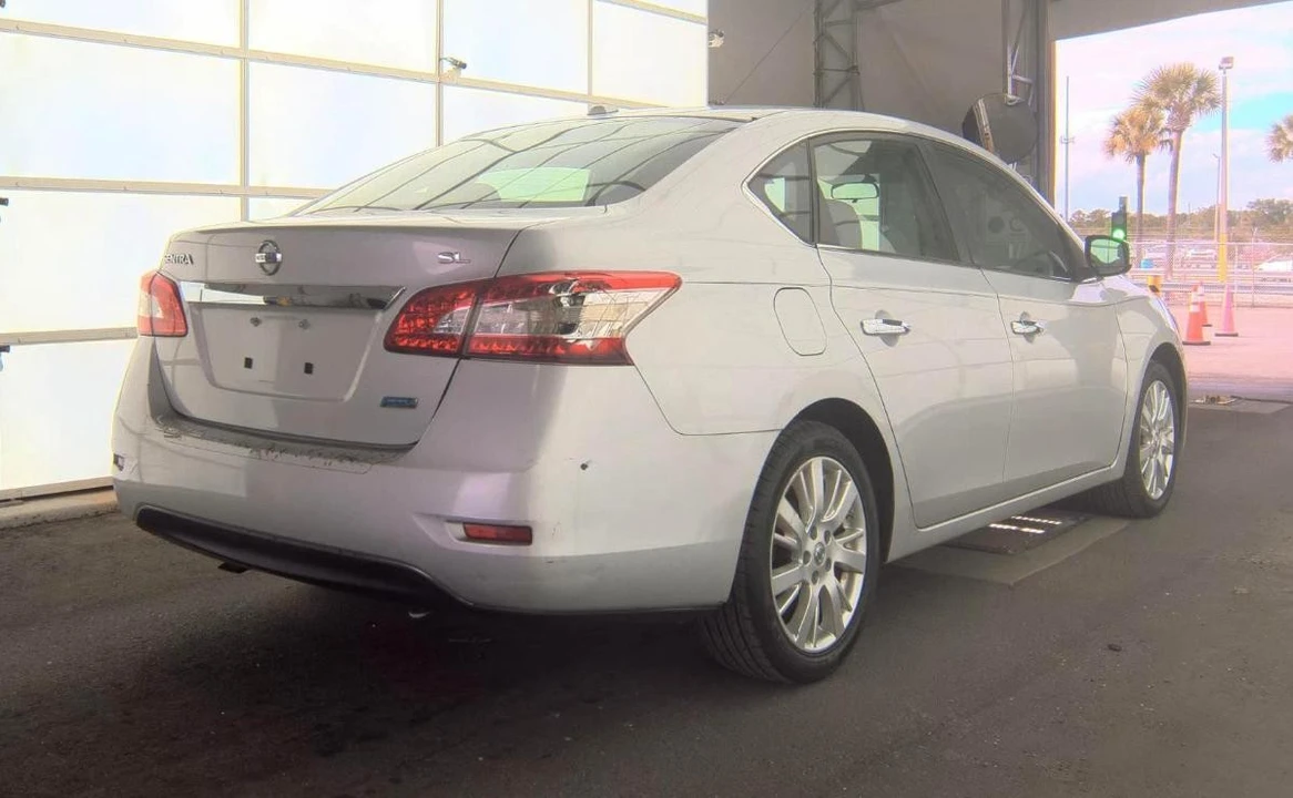2013 Nissan Sentra 7th Gen - Image 4 of 13