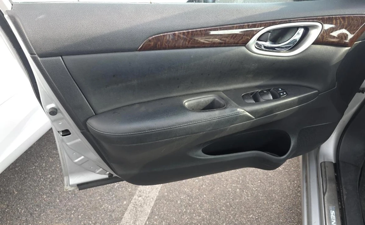 2013 Nissan Sentra 7th Gen - Image 9 of 13