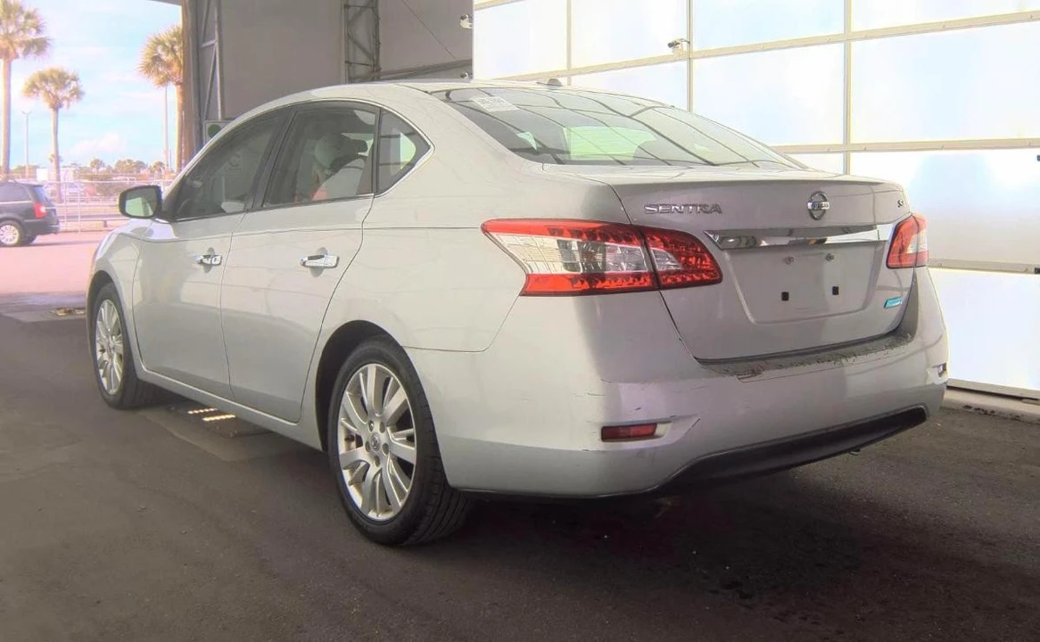 2013 Nissan Sentra 7th Gen - Image 6 of 13