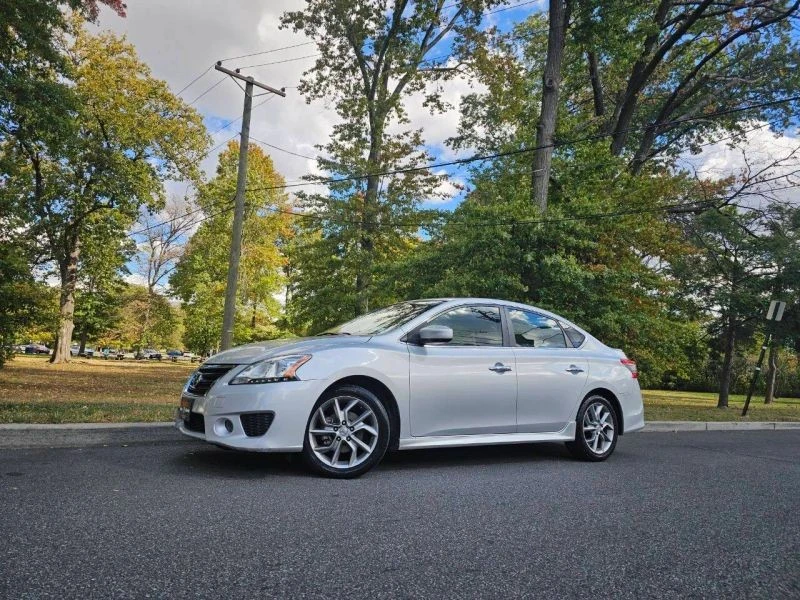 2013 Nissan Sentra 7th Gen - Image 2 of 12