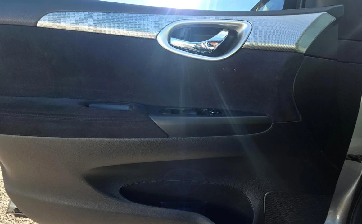 2013 Nissan Sentra 7th Gen - Image 9 of 13