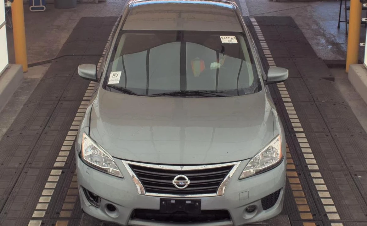 2013 Nissan Sentra 7th Gen - Image 2 of 13