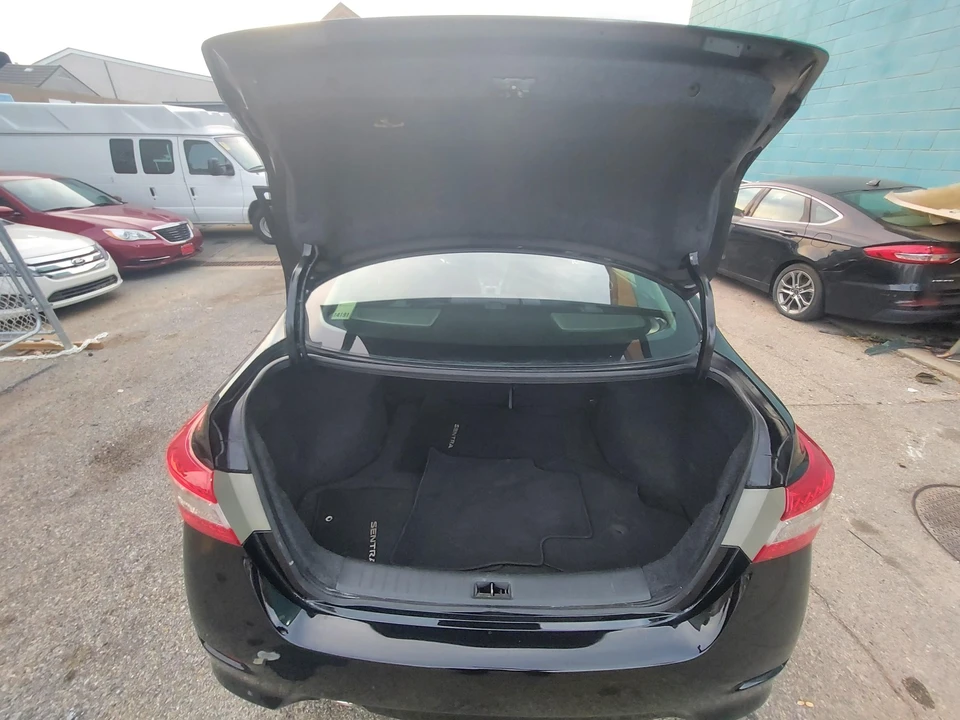 2013 Nissan Sentra 7th Gen - Image 12 of 21