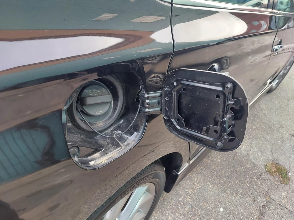 2013 Nissan Sentra 7th Gen - Image 4 of 21