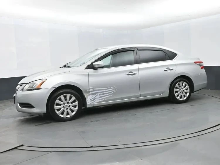 2013 Nissan Sentra 7th Gen - Image 5 of 12