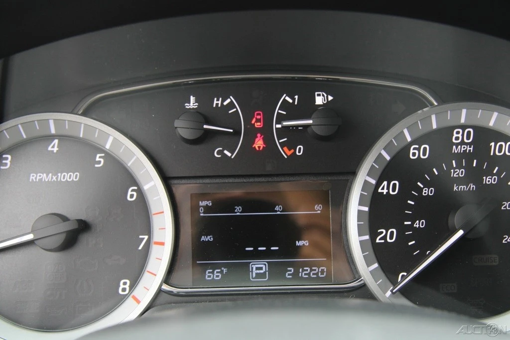 2013 Nissan Sentra 7th Gen - Image 15 of 21