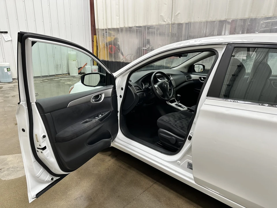 2013 Nissan Sentra 7th Gen - Image 8 of 12