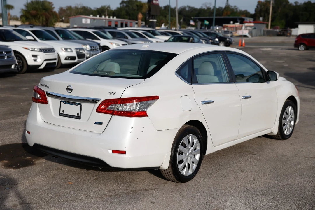 2013 Nissan Sentra 7th Gen - Image 11 of 21