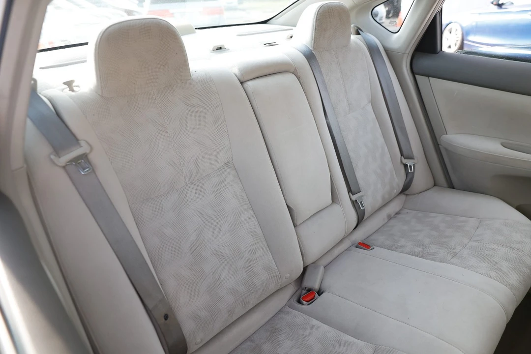 2013 Nissan Sentra 7th Gen - Image 14 of 21