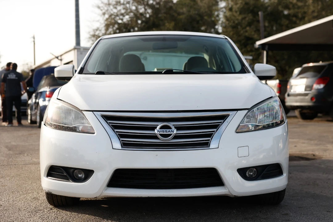 2013 Nissan Sentra 7th Gen - Image 17 of 21