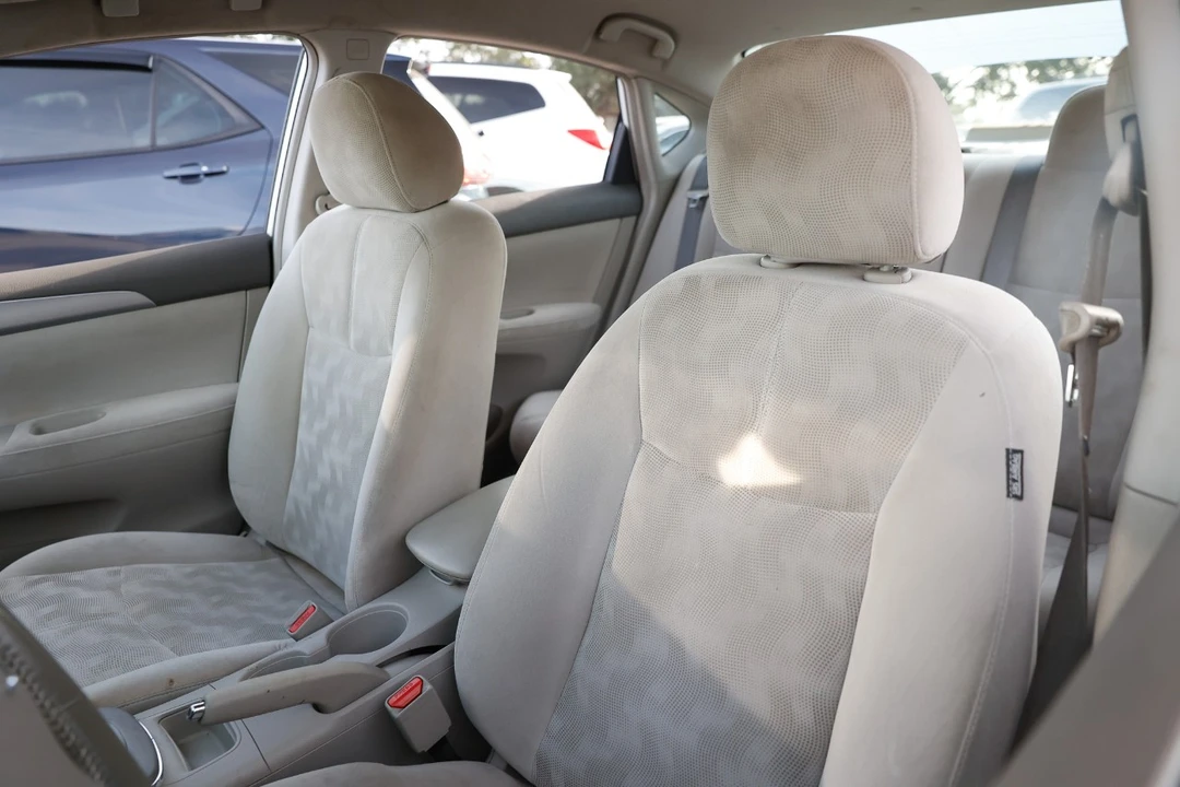 2013 Nissan Sentra 7th Gen - Image 6 of 12