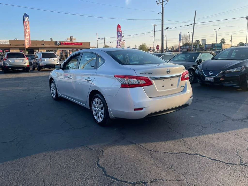 2013 Nissan Sentra 7th Gen - Image 4 of 17