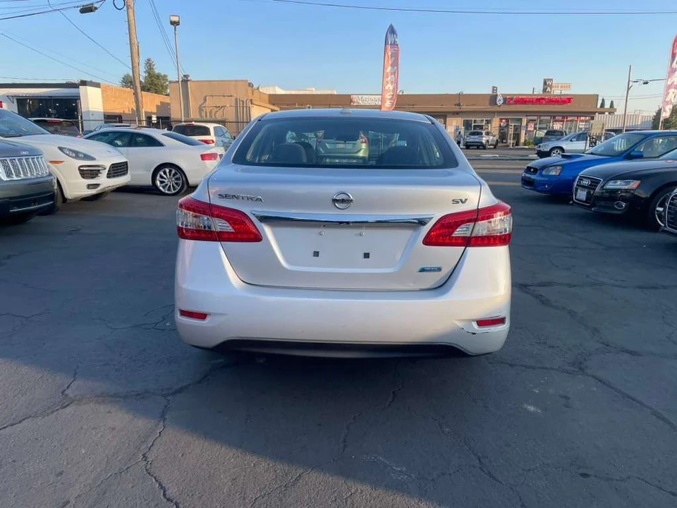 2013 Nissan Sentra 7th Gen - Image 5 of 17