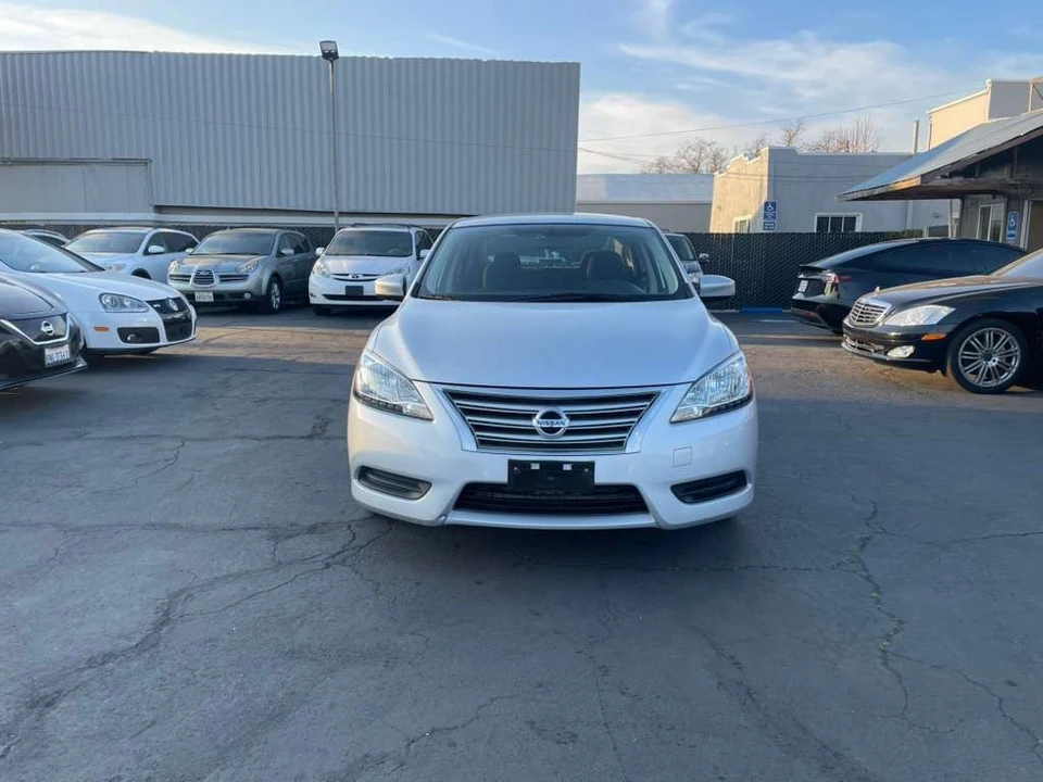 2013 Nissan Sentra 7th Gen - Image 2 of 17