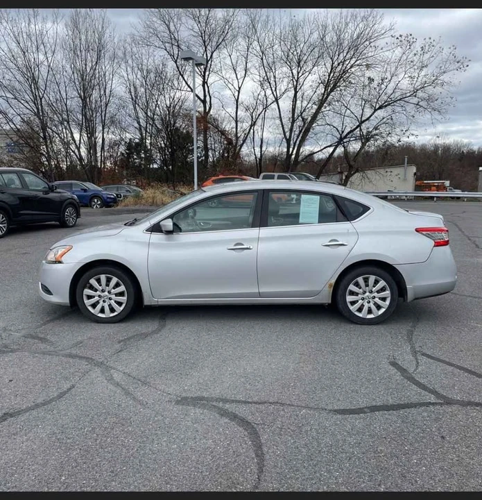 2013 Nissan Sentra 7th Gen - Image 2 of 6