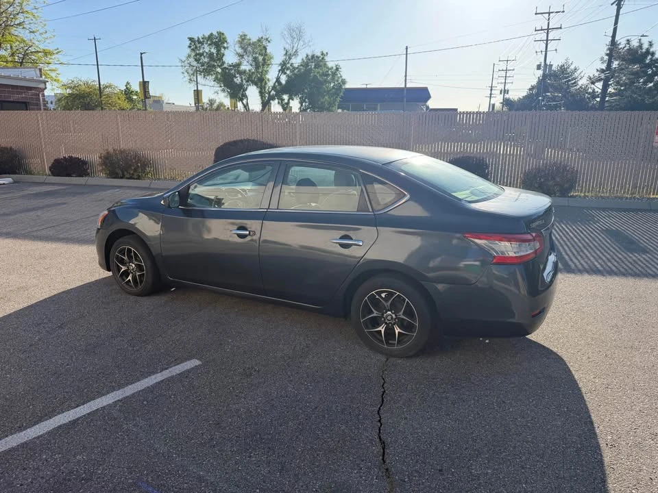 2013 Nissan Sentra 7th Gen - Image 5 of 14