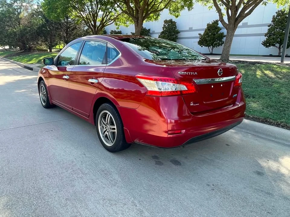 2013 Nissan Sentra 7th Gen - Image 4 of 10