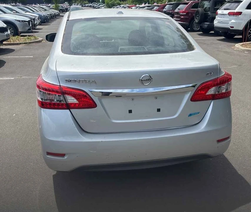 2013 Nissan Sentra 7th Gen - Image 6 of 11