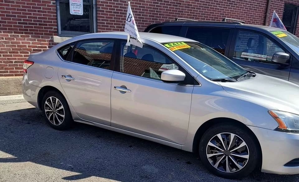 2013 Nissan Sentra 7th Gen - Image 2 of 11