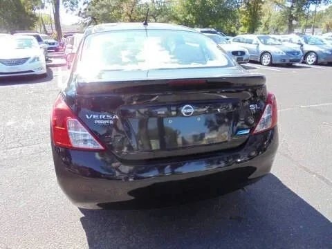 2013 Nissan Versa - Image 5 of 12