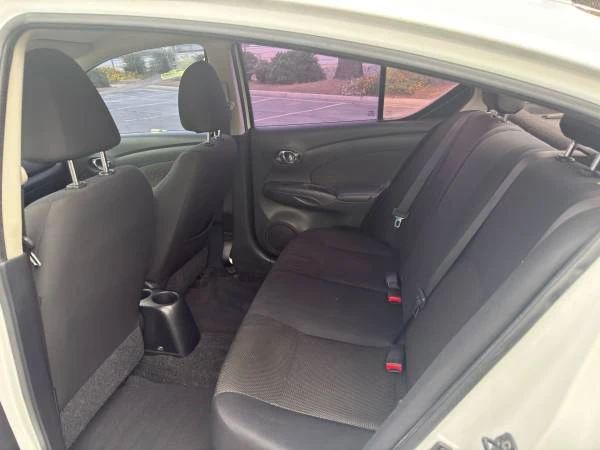 2013 Nissan Versa - Image 9 of 10