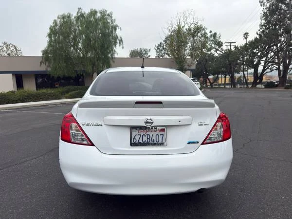 2013 Nissan Versa - Image 4 of 10