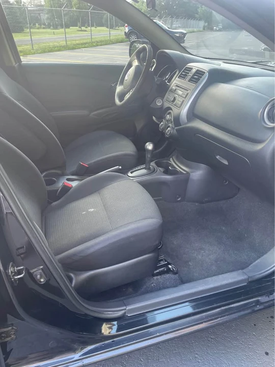 2013 Nissan Versa - Image 10 of 15