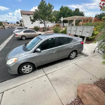 2013 Nissan Versa SV Sedan 4D