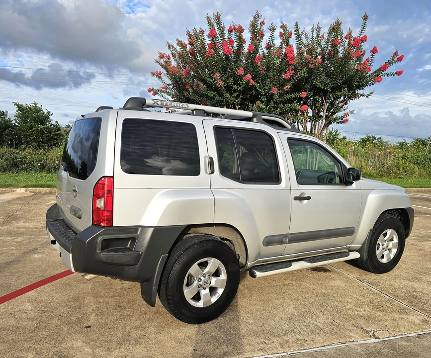 2013 Nissan Xterra 2nd Gen - Image 19 of 31